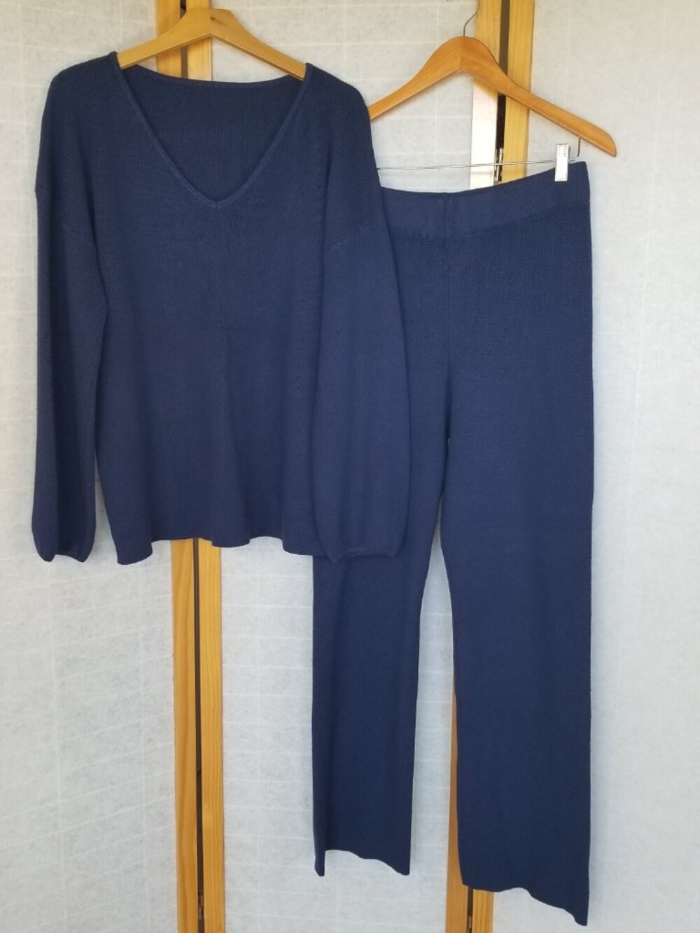 Two-Piece Sweater Lounge Set Long Sleeve V-Neck Top Wide Leg Pull-On Pants XL